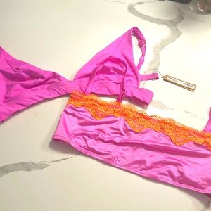 SKIMS Swim, 2 tops, NWT, 2x